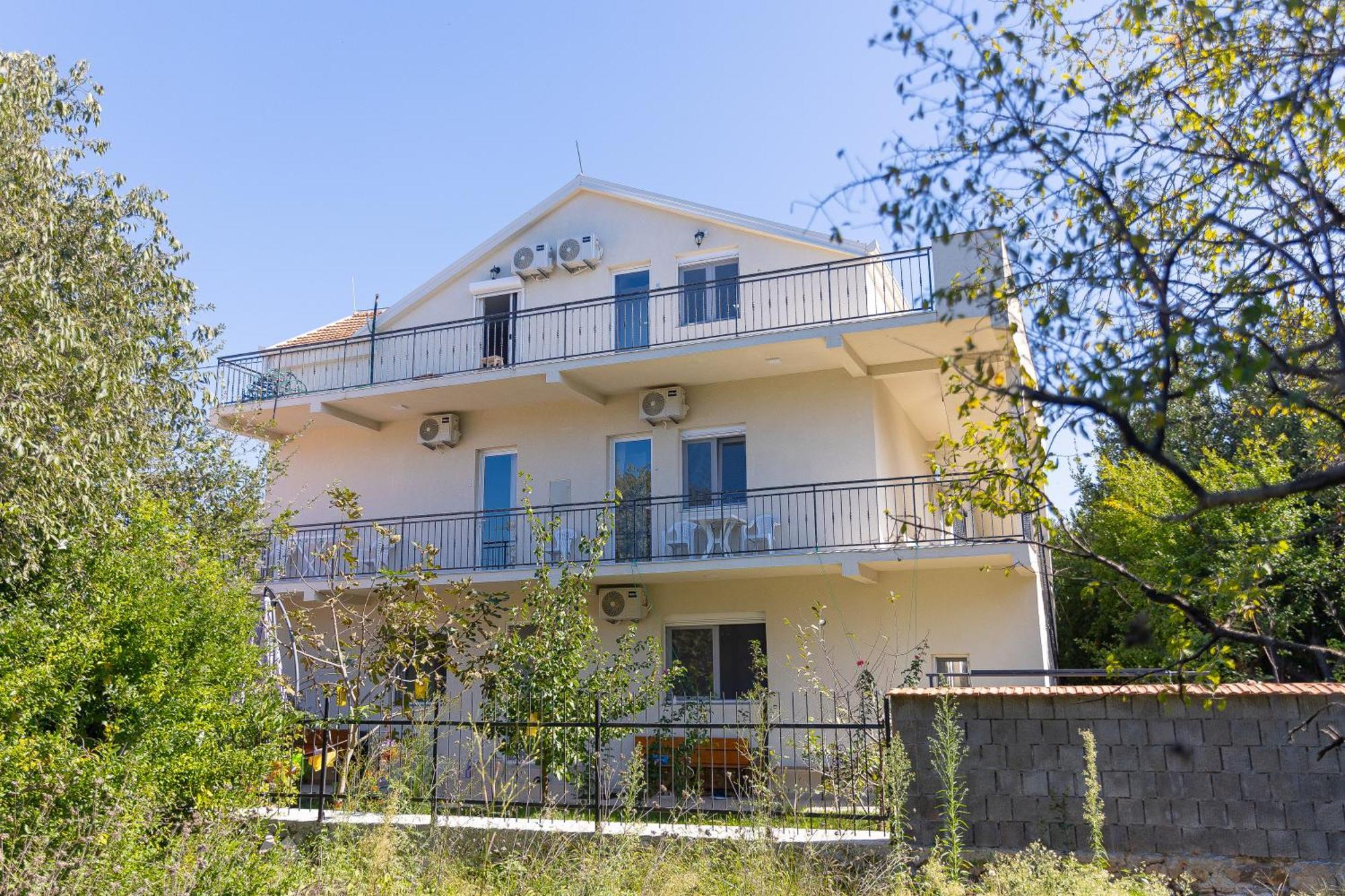 Apartments Lustica Radovici Eksteriør bilde