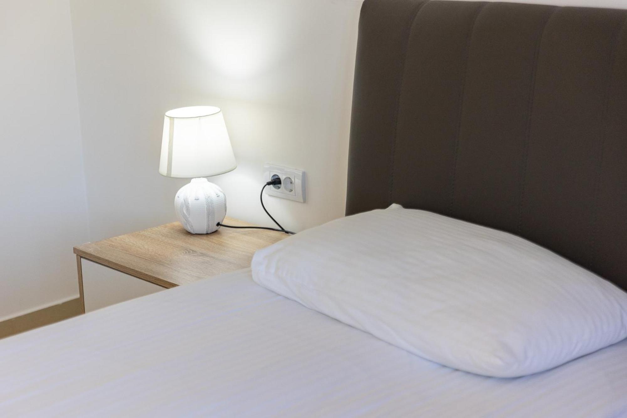 Apartments Lustica Radovici Rom bilde