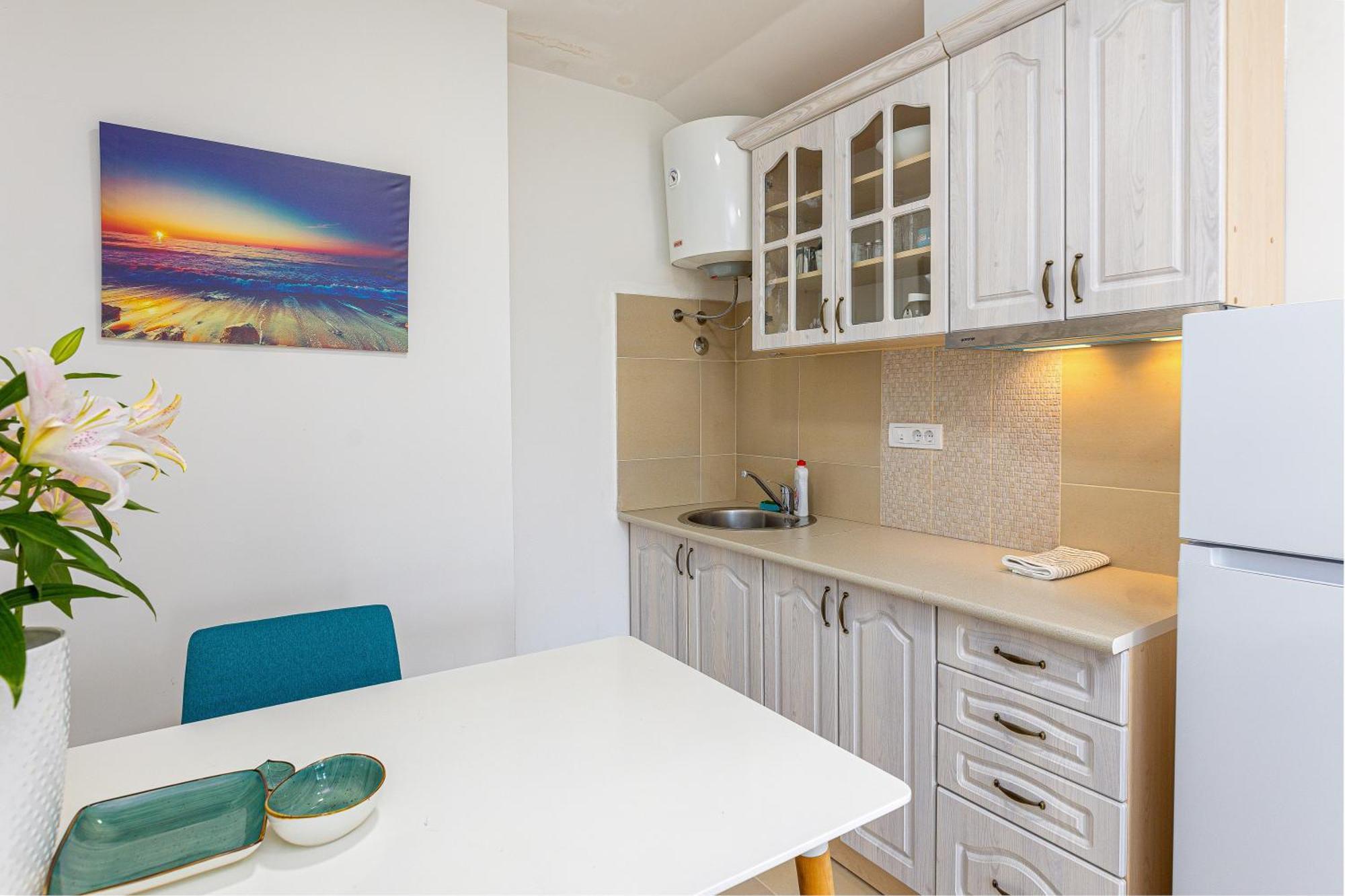 Apartments Lustica Radovici Rom bilde