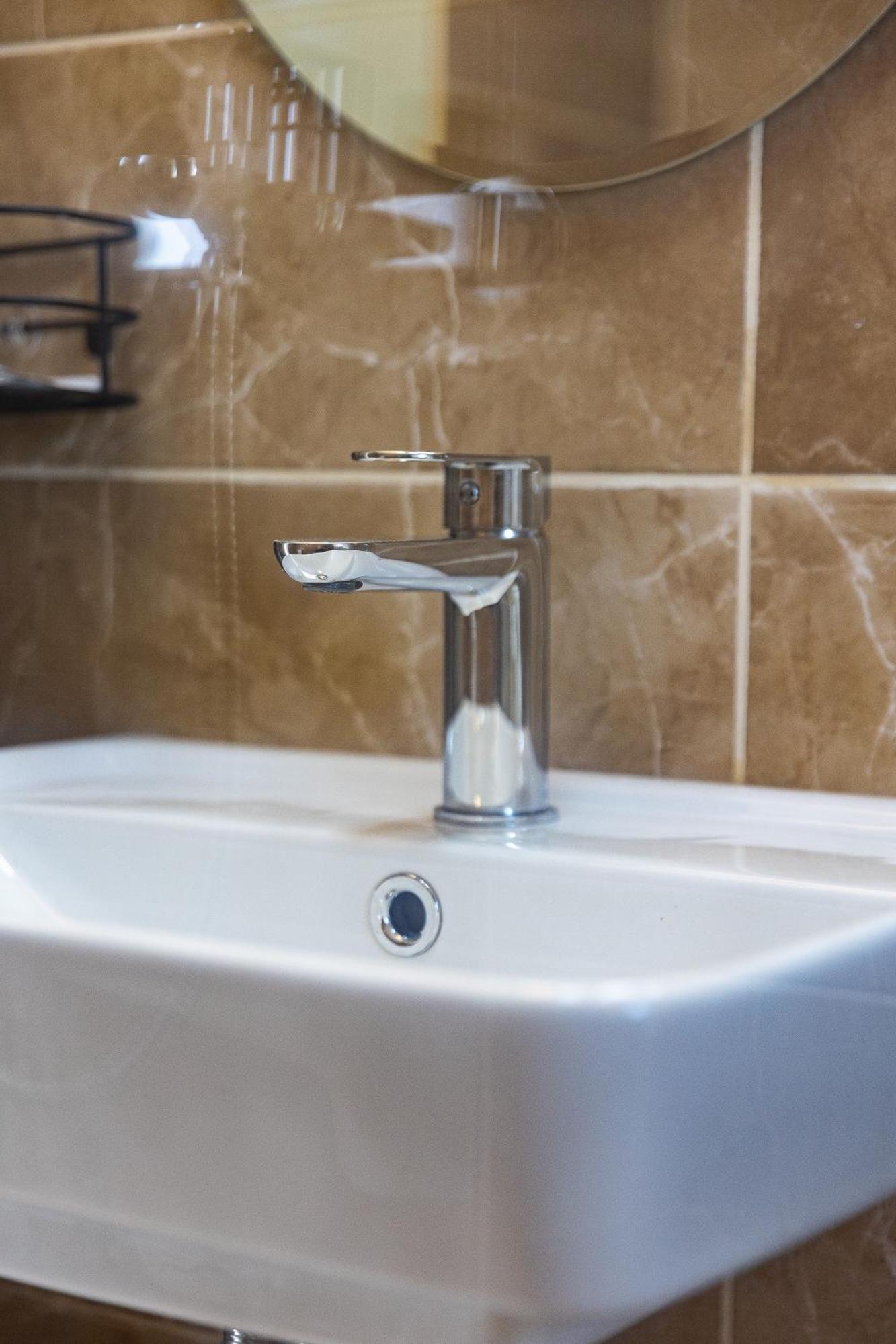 Apartments Lustica Radovici Rom bilde